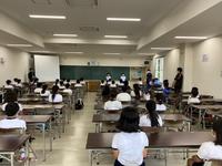 大研修室にて　入所式