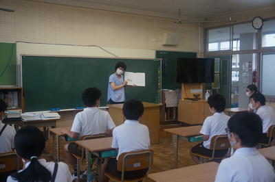 ６年生教室で