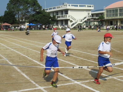 ３年生のかけっこ