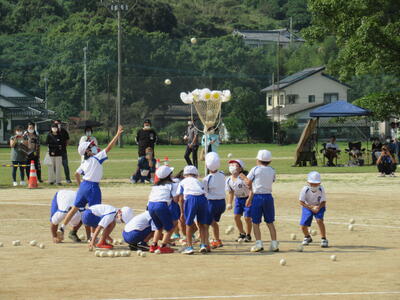 １年生の玉入れ