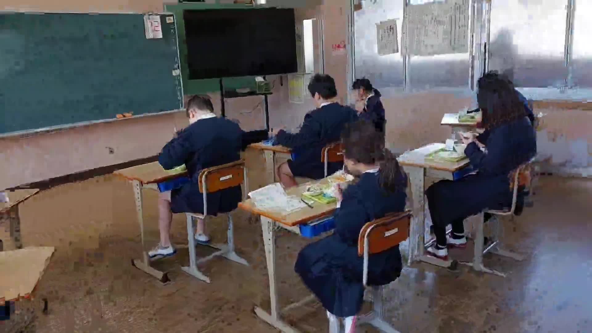 「給食は黙食」ごしょチューブ《R3-348》