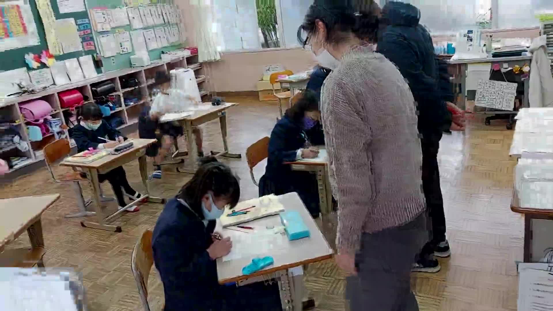 「１年２年３年バリスタ～いつもの風景」ごしょチューブ《R3-318》