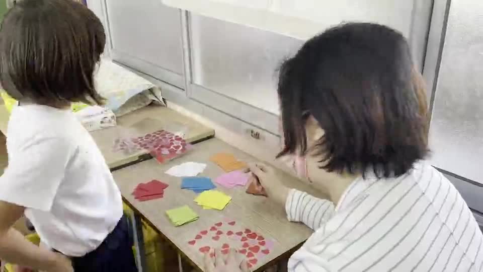 「２年外国語活動～ライアン先生と秋田先生と一緒①」ごしょチューブ《R3-213》