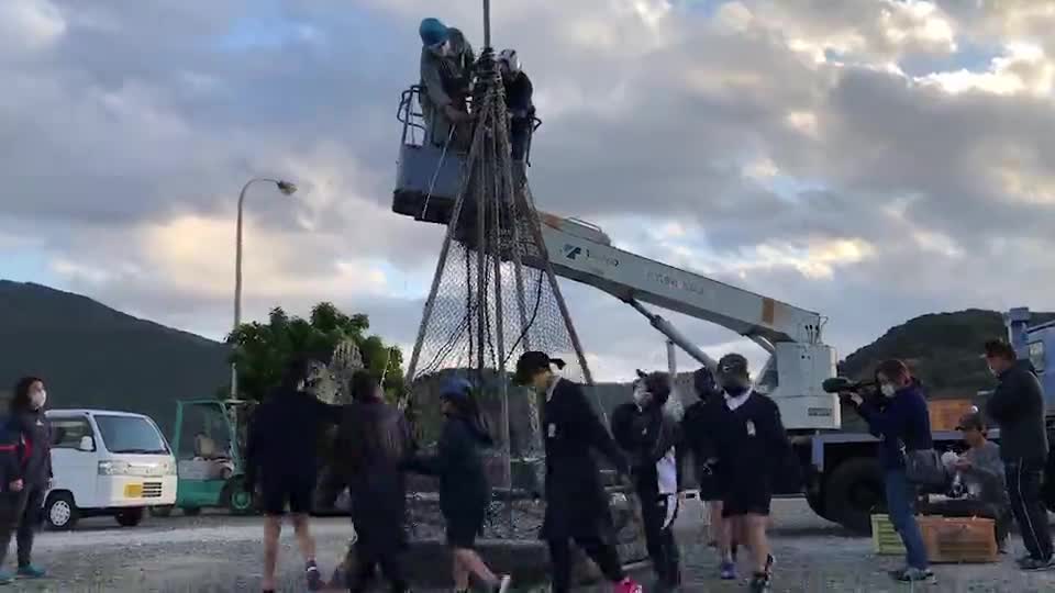 「６年イルミ～取り付け作業」ごしょチューブ《R3-274》