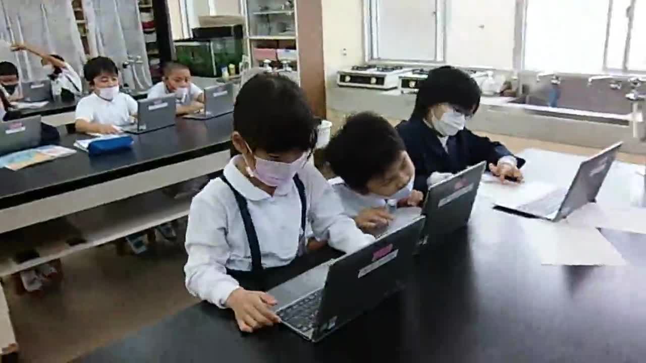 ごしょチューブ《R3-11》４年「理科～タブレットさわってみた！