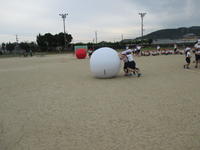 大玉転がし練習風景