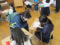 丸をつけてもらってニコニコ