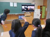 おもわず手を振ります