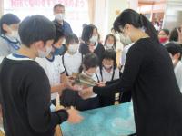 早田蛍さんのトーチ