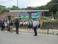 多数の報道陣のカメラ