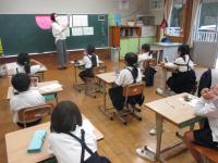 手鏡でチェック