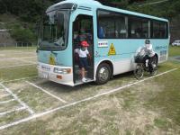 バスを降りるときの危険