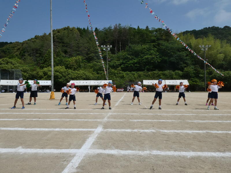 1年生から３年生の表現「ジャンボリミッキー」