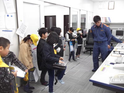 最新の「通信指令室」