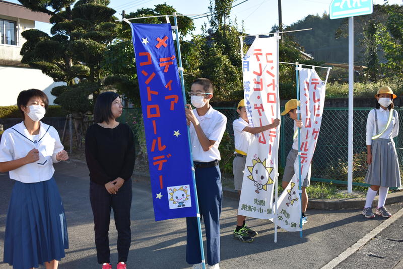 朝から呼びかけを行う健康委員