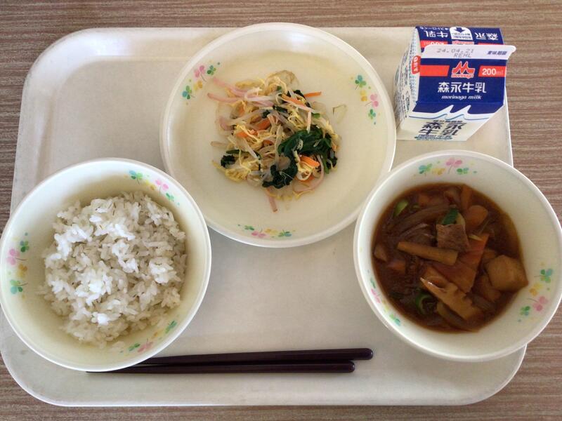 牛乳　麦ごはん　ジャーチャンどうふ　ごしきあえ