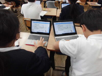 自ら学ぶしかけを