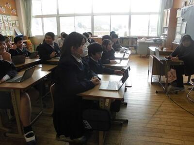 画面越しに交流