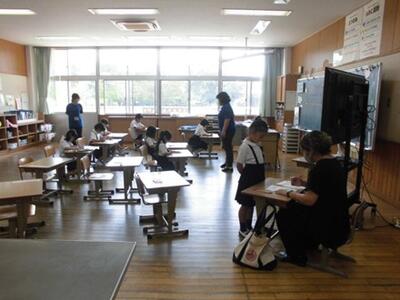 保護者の方に丸付けを