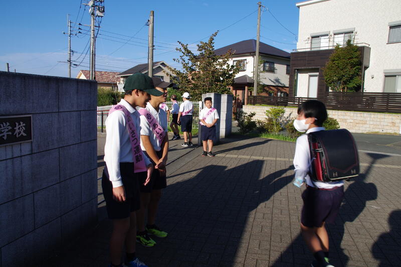 生活委員会　あいさつ運動