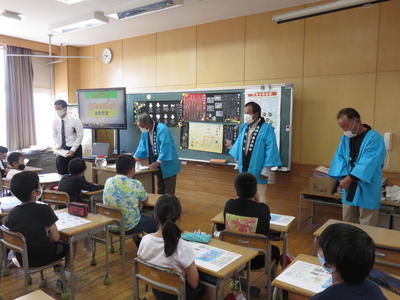 養魚組合の方々のお話を聞くことができました。