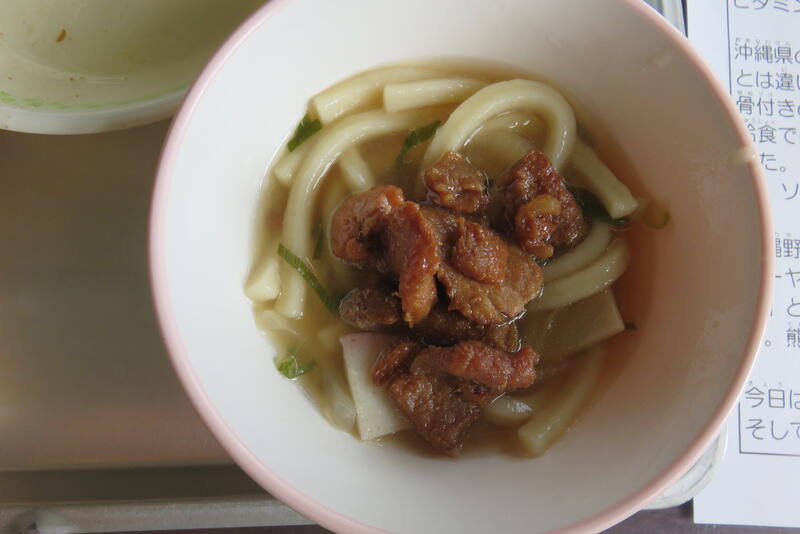 豚肉とめんがうまく合っています。