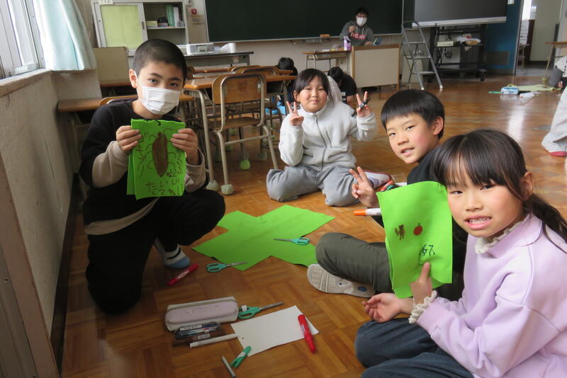 的はフェルトで作ります