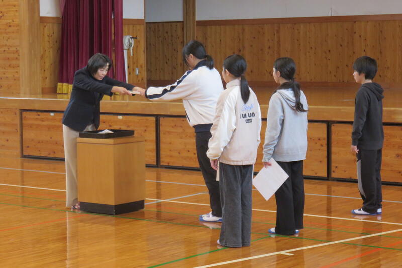 感謝状を受け取ってもらいました。今までご苦労様でした