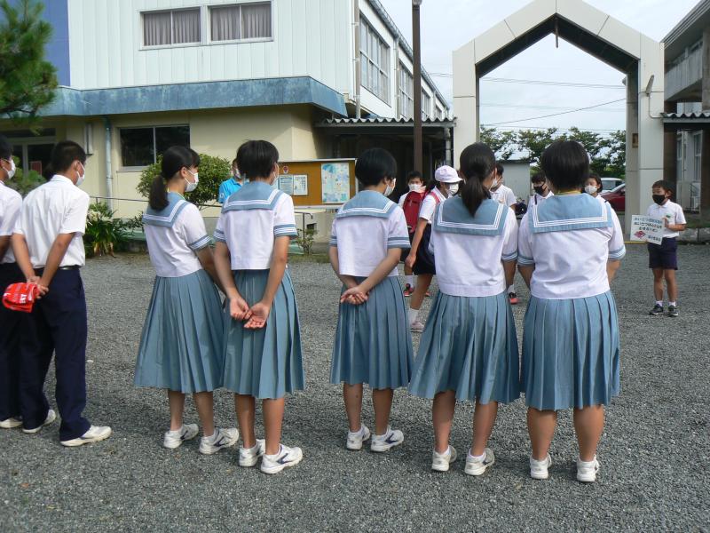 小中合同あいさつ運動