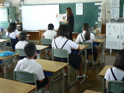 読み聞かせの様子