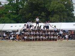 6年生組体操絆～支え合い、１つになろう～