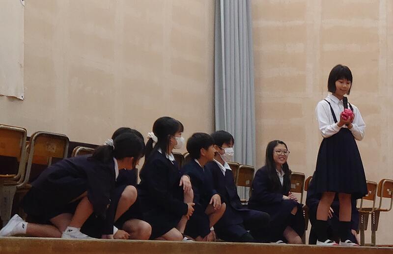 劇風に発表しています！