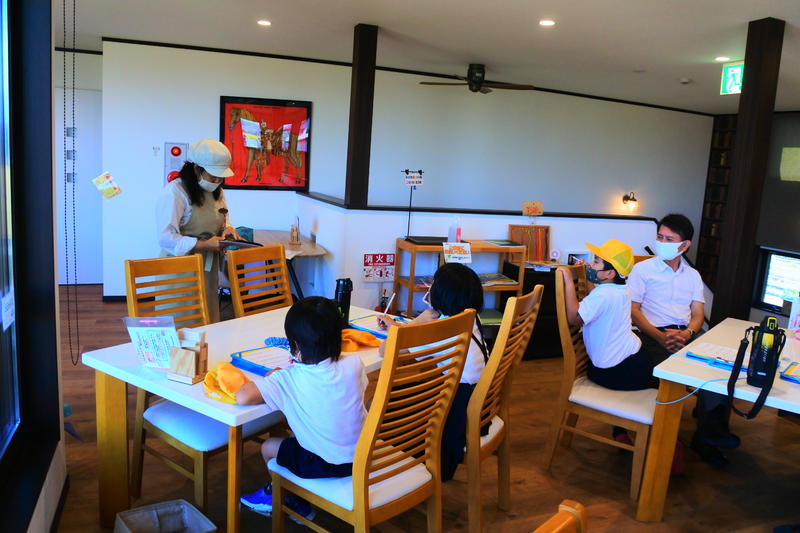 二階に上がりお話を聞きました