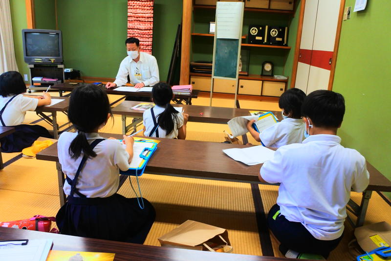 龍峯出張所の方のお話を聞いています