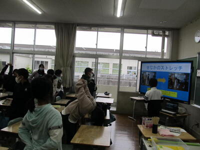 朝のストレッチ