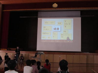 保健委員会発表２