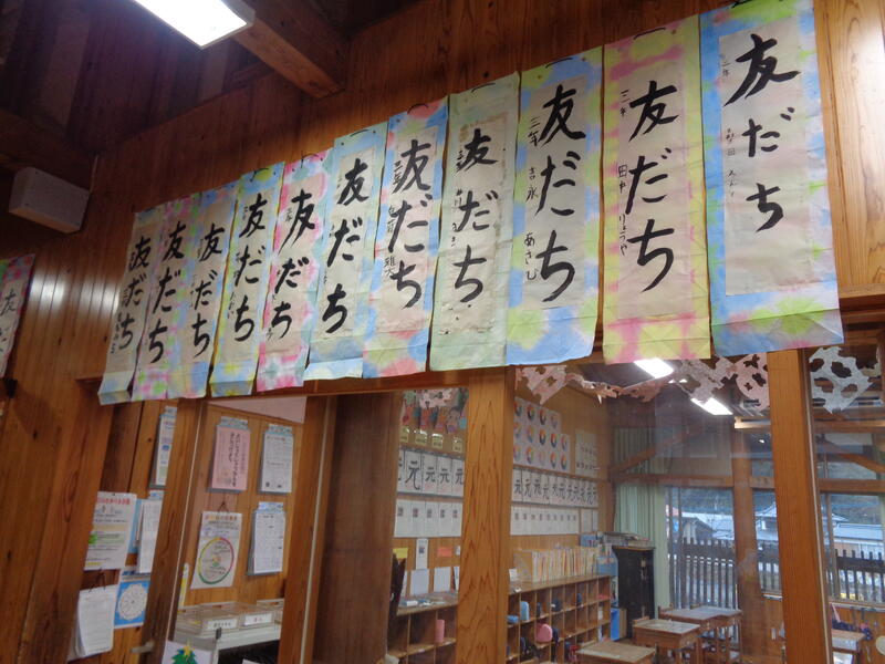 廊下が明るくなりました