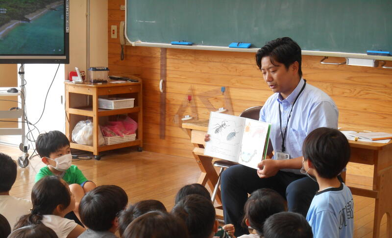 担任よる読み聞かせ