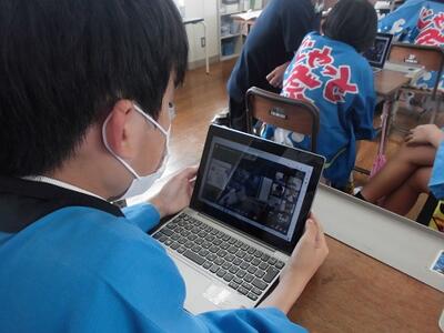 質疑応答もマイクのＯＮ、ＯＦＦで