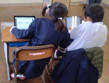 ペアで考えを高め合う