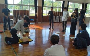 体を動かして学ぶ