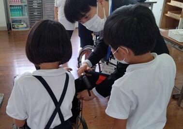 持つところの向きを