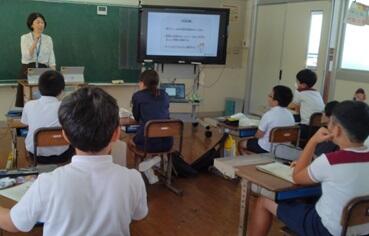 お札の数え方を