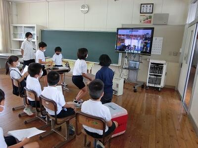 モニターに支援学校のおともだちが！