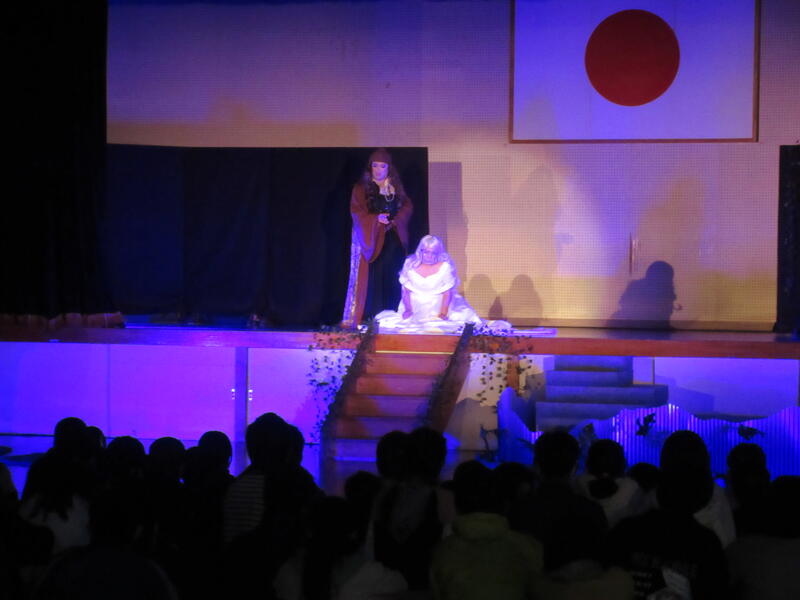 音楽劇の一場面