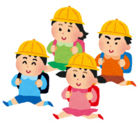 登校する児童ら