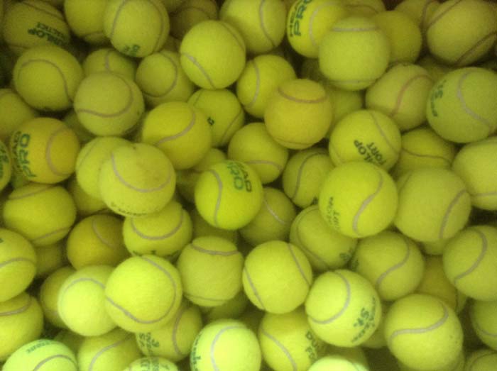 テニスボール