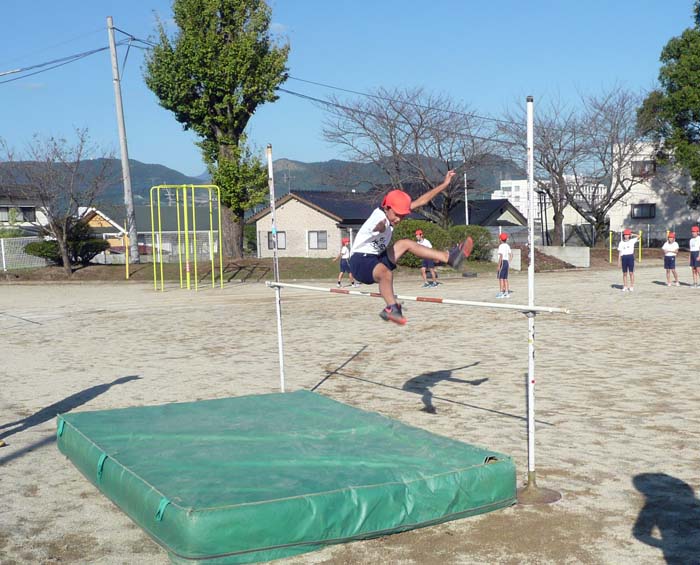 陸上記録会の練習