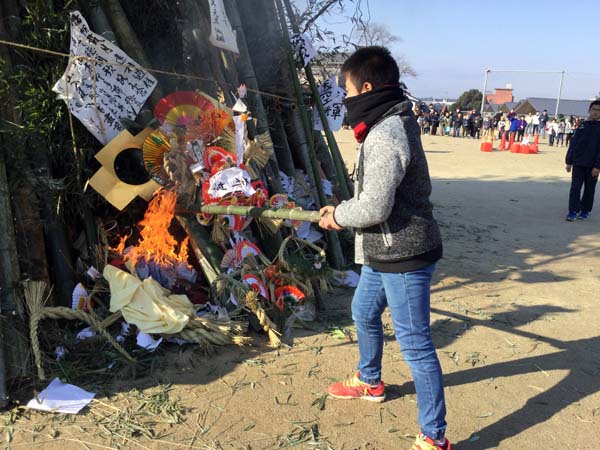 どんどや どんどや