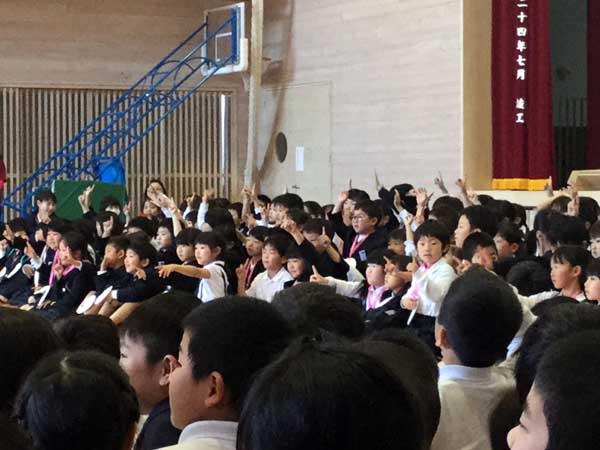 1年生を迎える会 1年生を迎える会